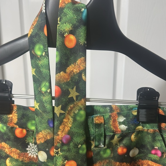 Christmas suit Size medium. Jacket, pants, and Tie - Picture 6 of 6